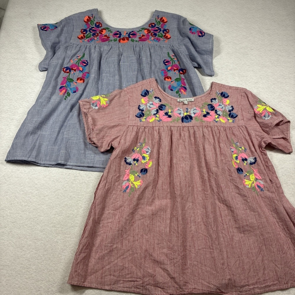 See And Be Seen Lot of 2 Embroidered Floral Blouses Peasant Boho Size Large